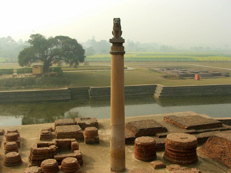 Ashoka pillar at Vaishali.