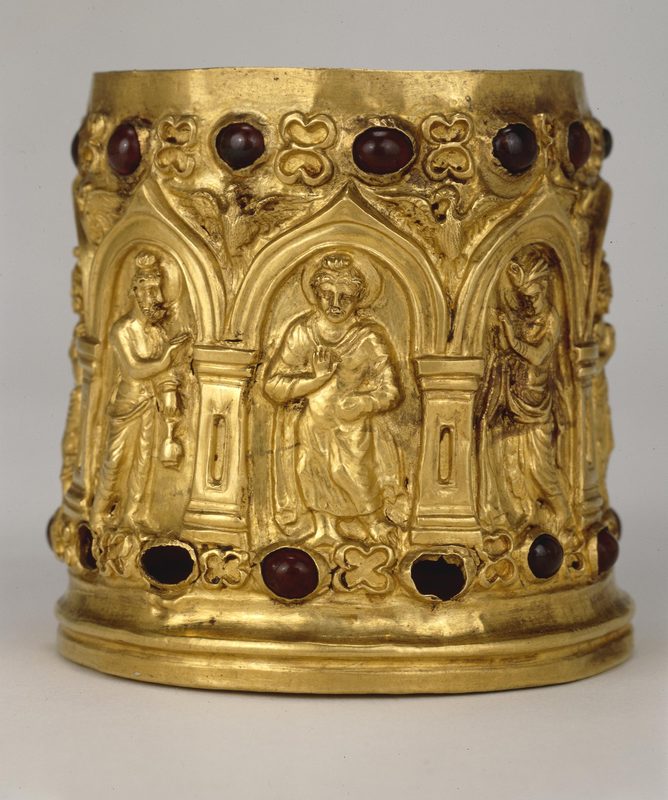 Detail view of the Bimaran reliquary with the Buddha in the center.