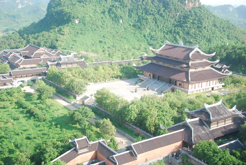 Bái Đính Temple in Ninh Bình Province – the second largest complex of Buddhist temples in Vietnam.