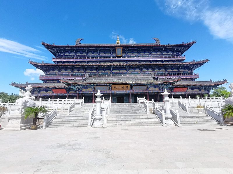 Guangyou Temple at Liaoyang, Liaoning. Rebuilt in 2002.