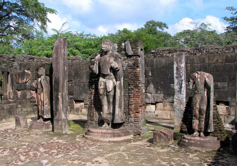The three Buddha statues inside the Hatadage.