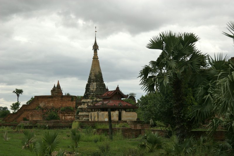 Ruins of the former capital Ava.