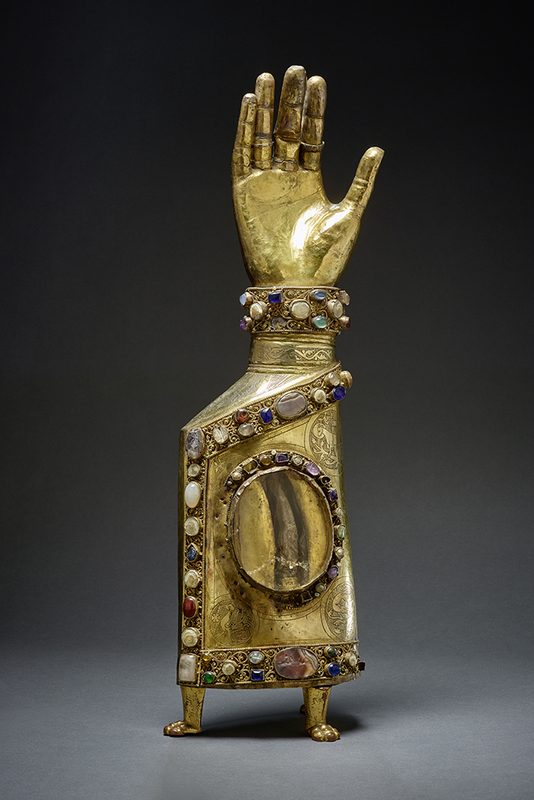Arm reliquary of St. Nicholas, around 1225/1230, Halberstadt Cathedral Treasury, with the mummified finger under rock crystal