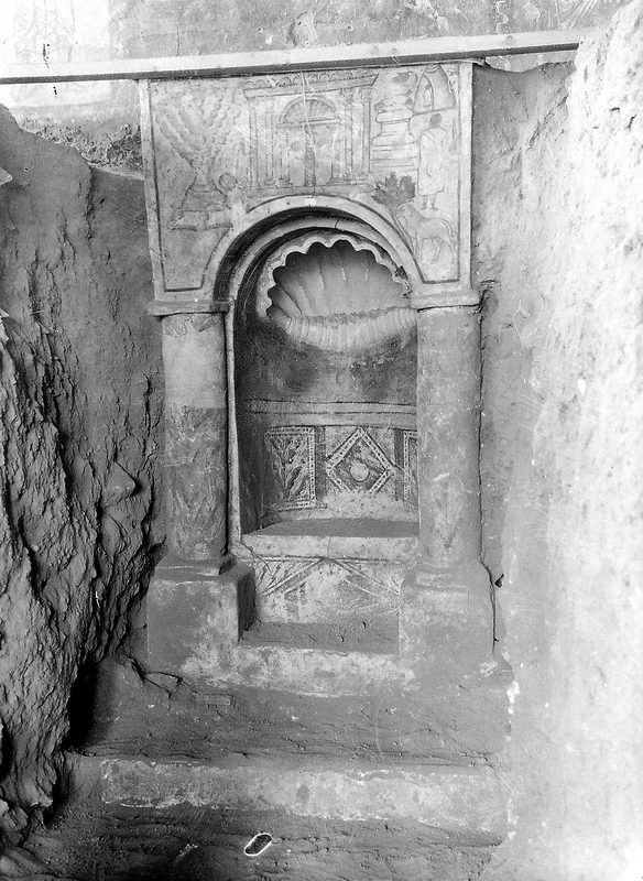 The Torah shrine of Dura-Europos synagogue.