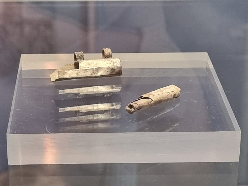 The amulett with the Frankfurt silver inscription.