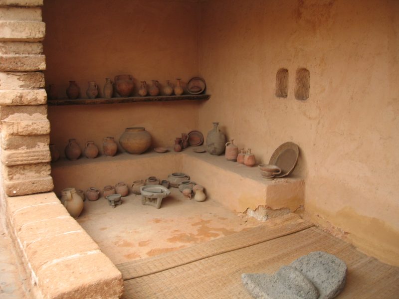 A reconstructed Israelite house, 10th–7th century BCE. Eretz Israel Museum, Tel Aviv.